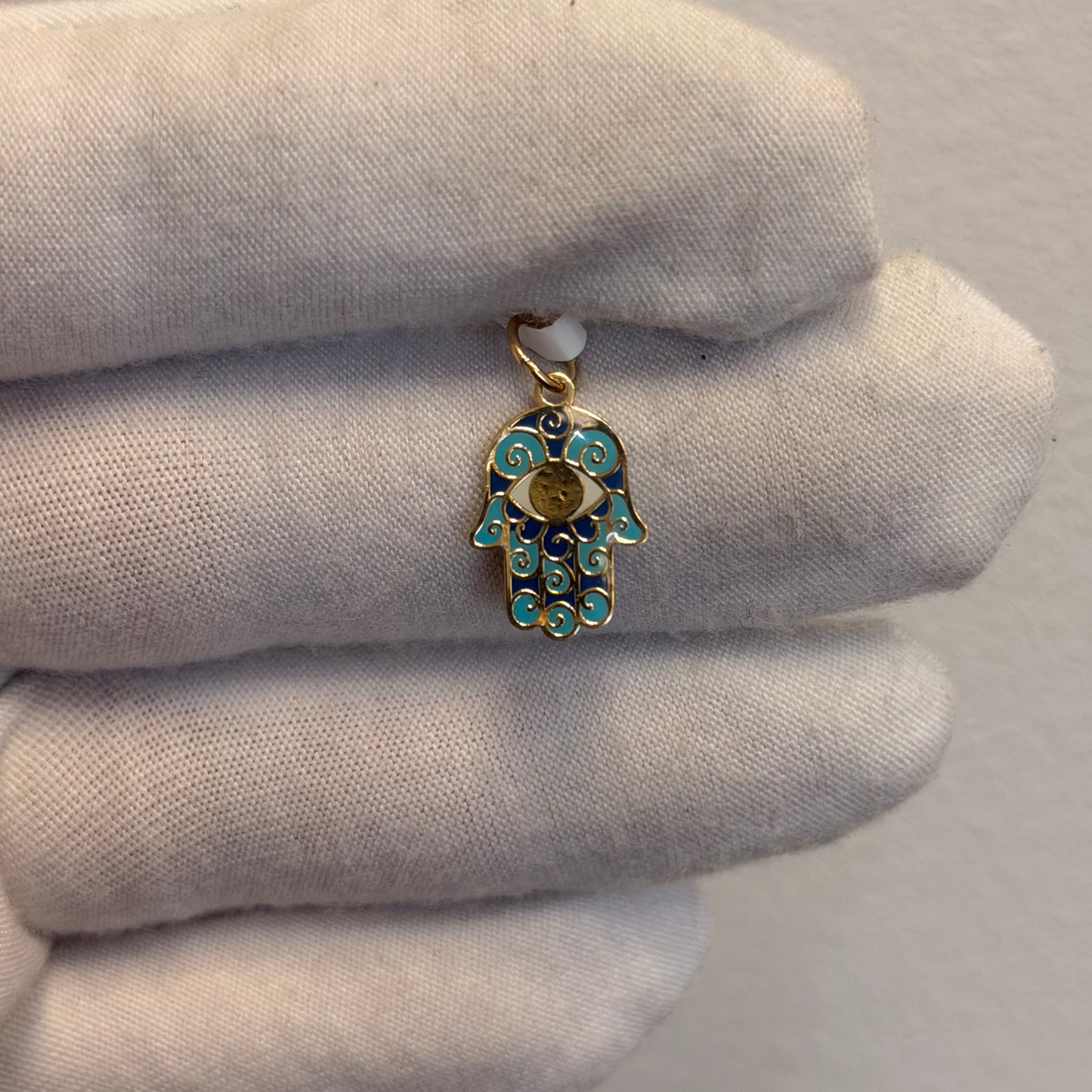 10k Hamsa Hand Pendant