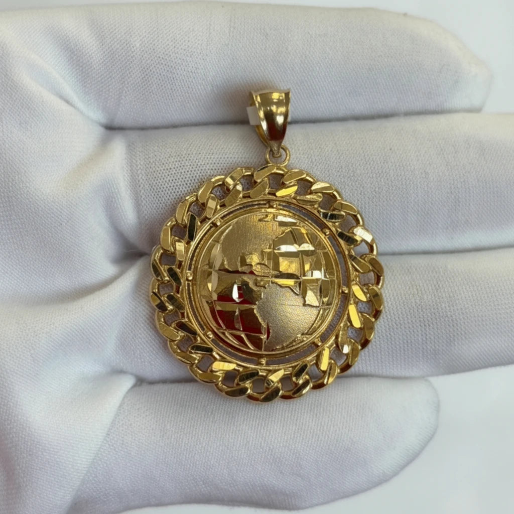 10k World Pendant