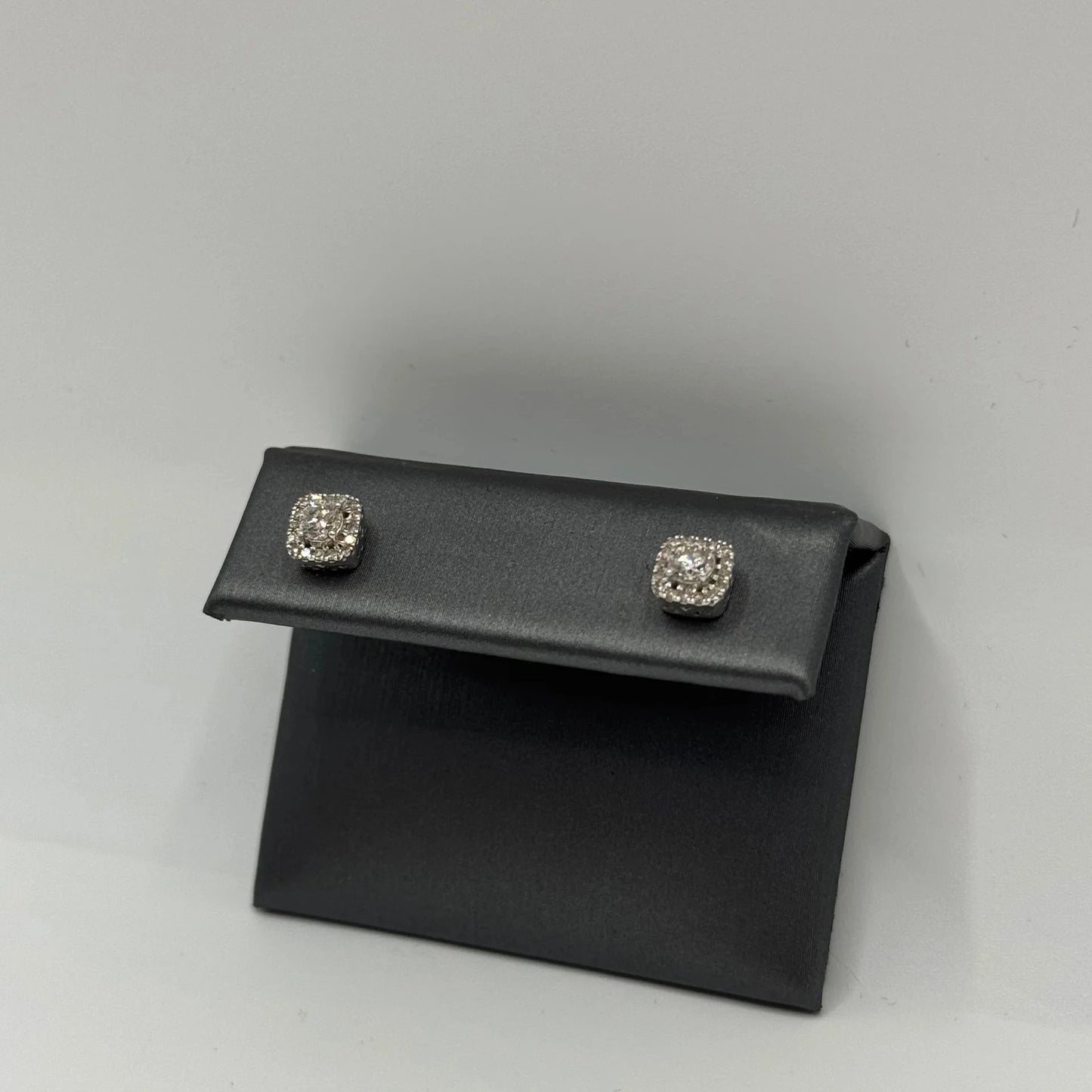 14k White Gold Diamond Earrings