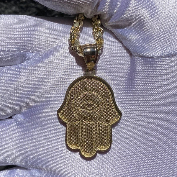 10k Hamsa Pendant