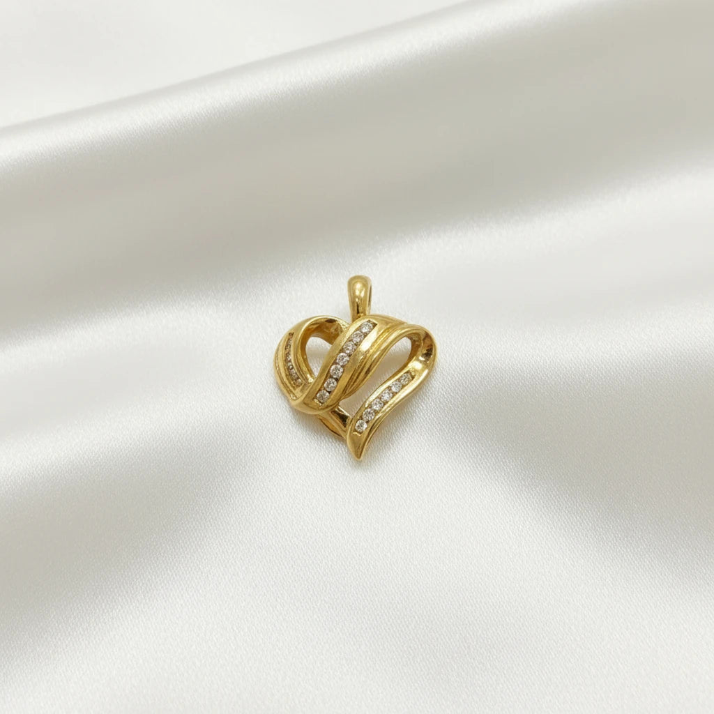 10k Diamond Heart Pendant