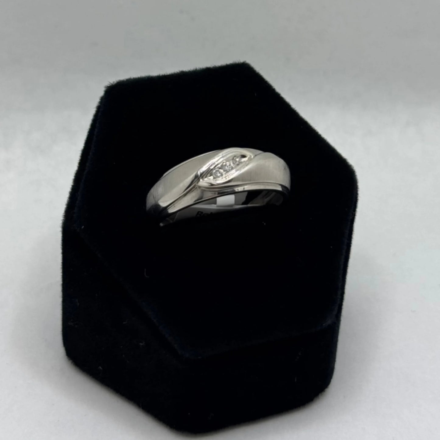 10k Diamond Wedding Band
