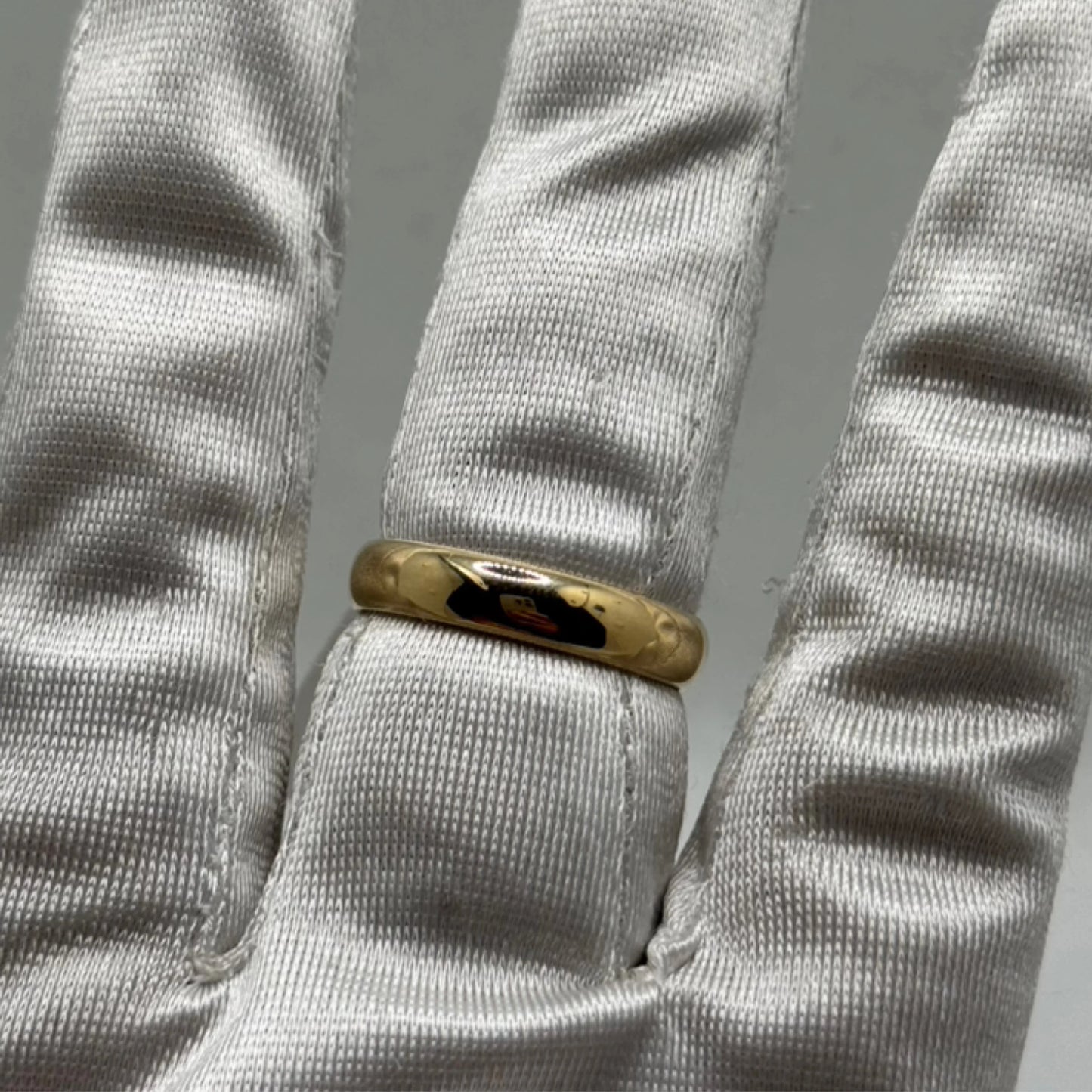 14k Wedding Band