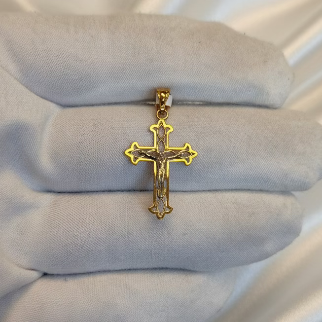 10k Cross Pendant