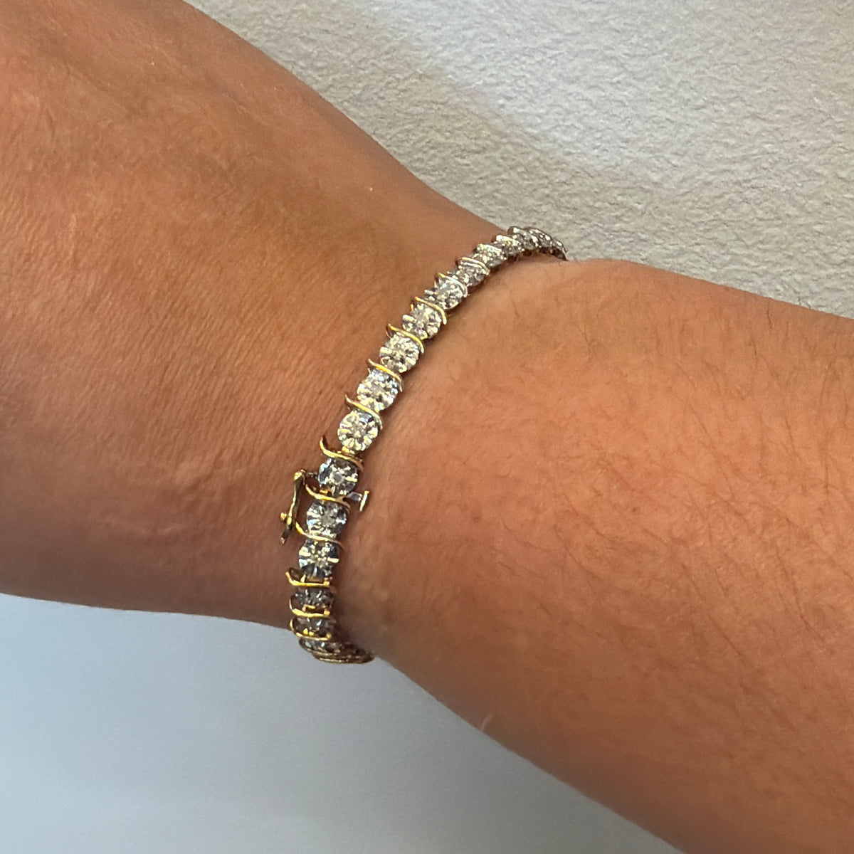 10k diamond tennis bracelet ￼