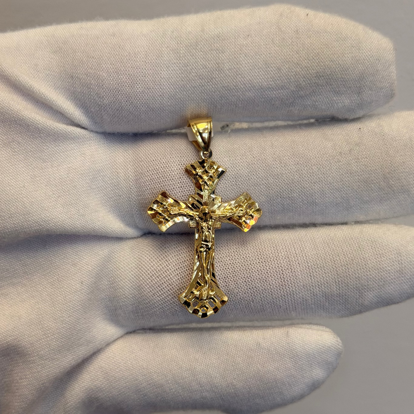 10k Cross Pendant