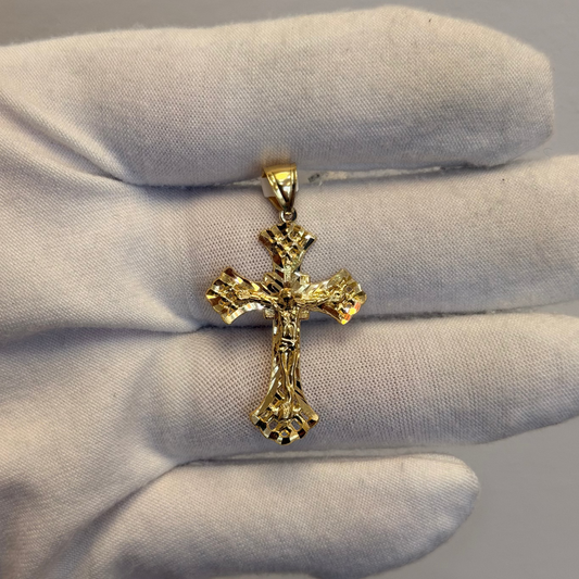 10k Cross Pendant
