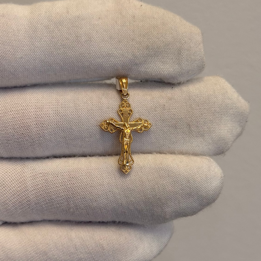 10k Cross Pendant