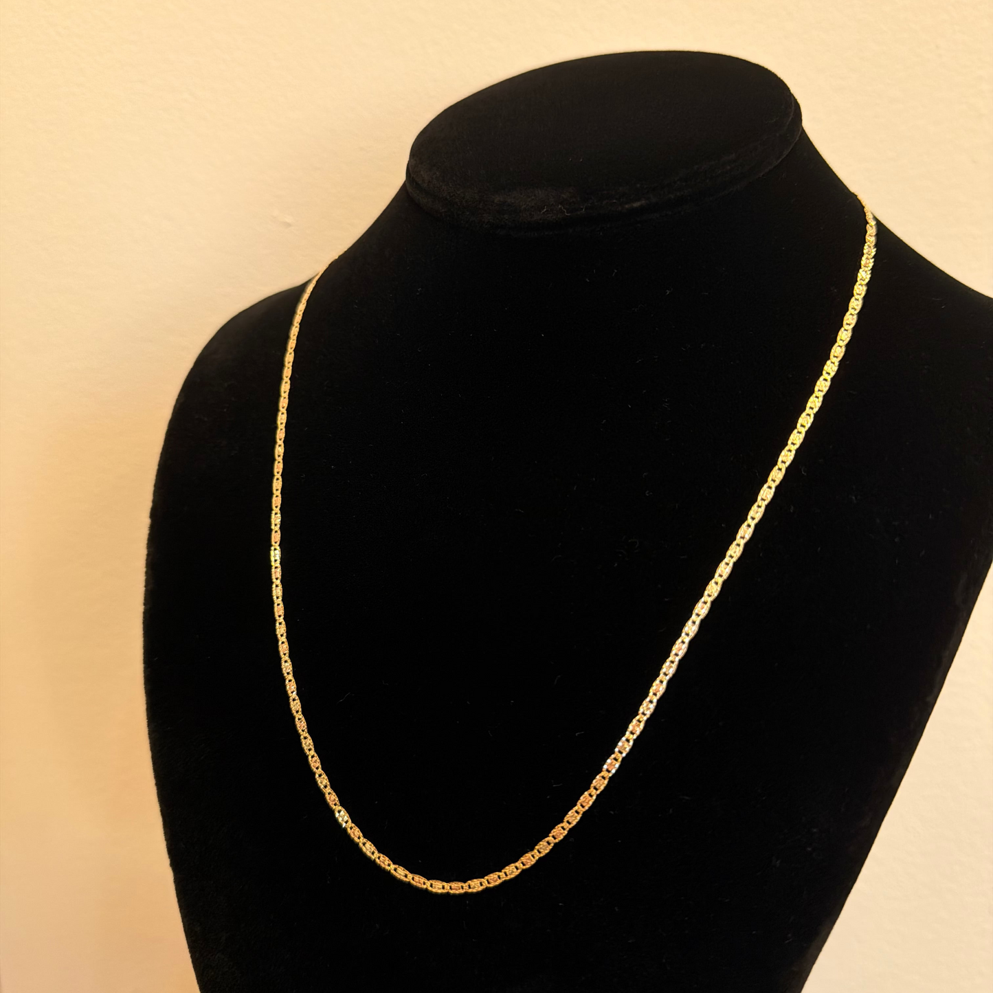 10k Valentina Necklace