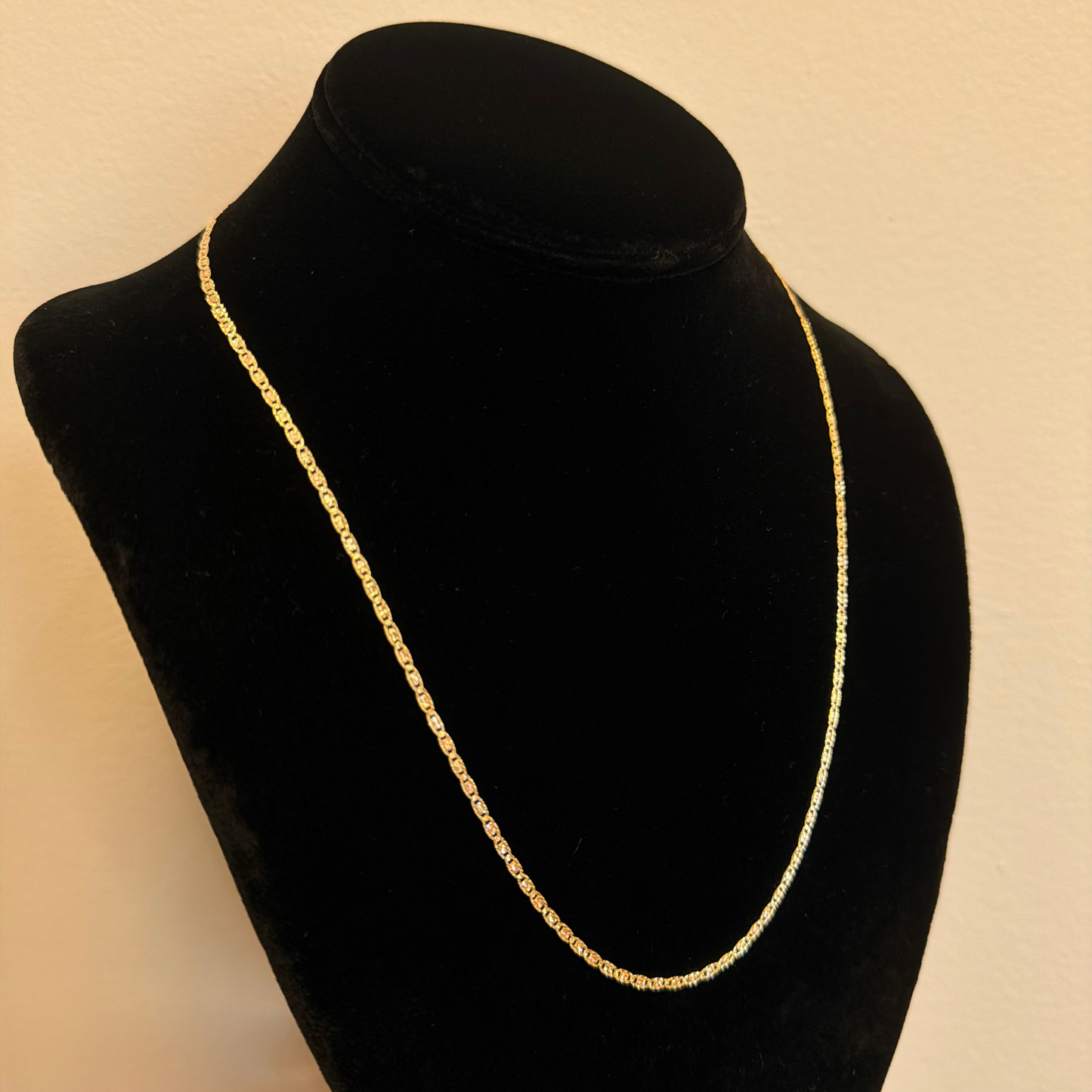 10k Valentina Necklace