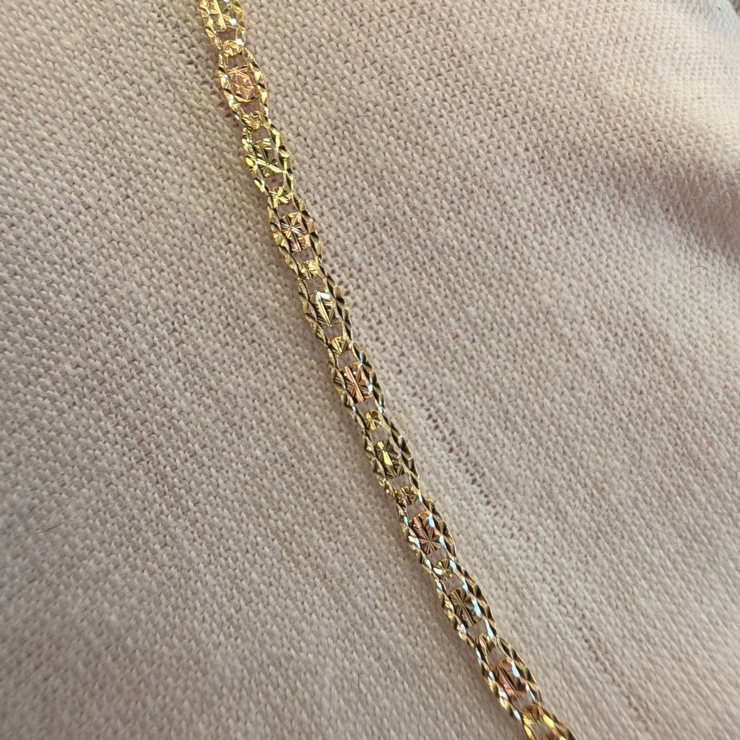 10k Valentina Necklace