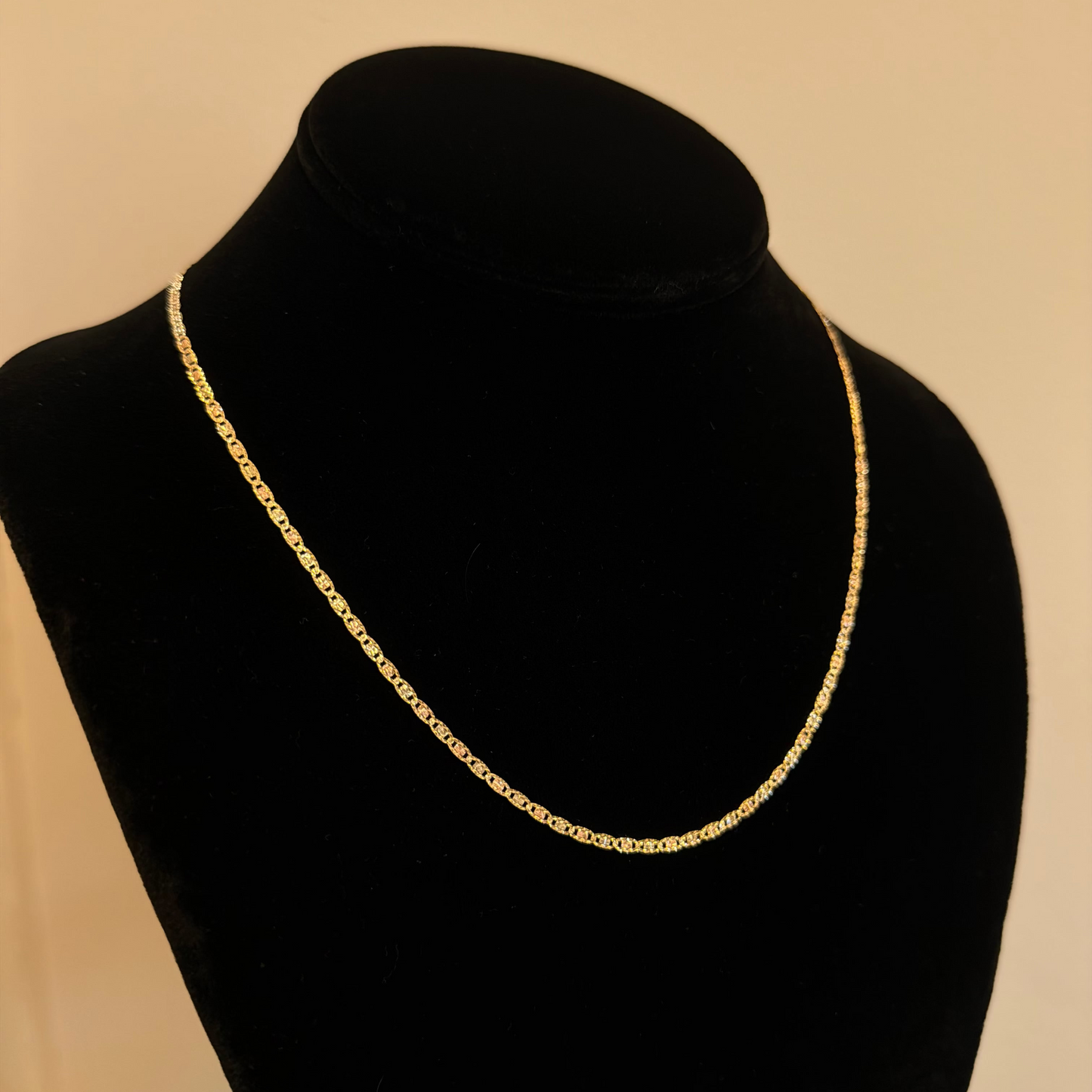 10k Valentina Necklace