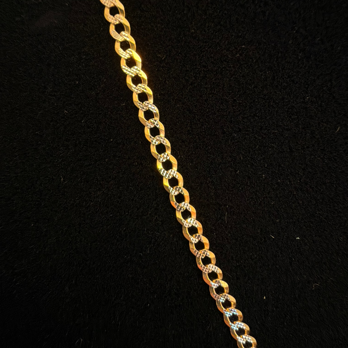 10k Diamond Cut Curb Necklace