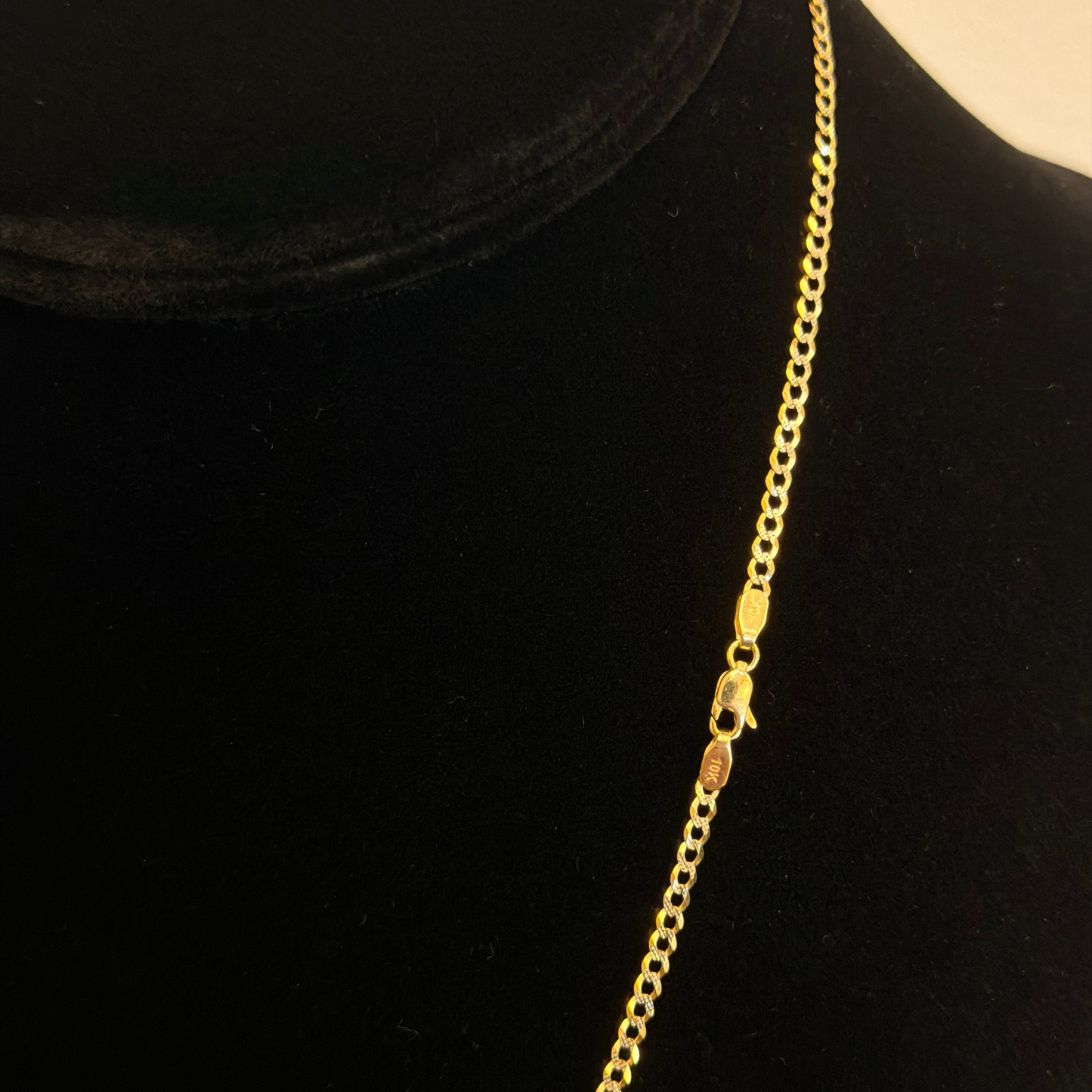 10k Diamond Cut Curb Necklace