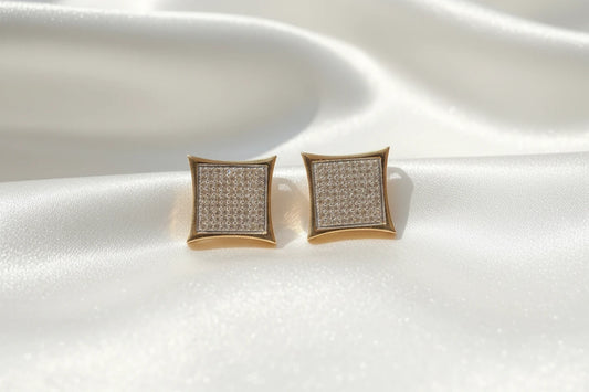 10k Diamond earrings