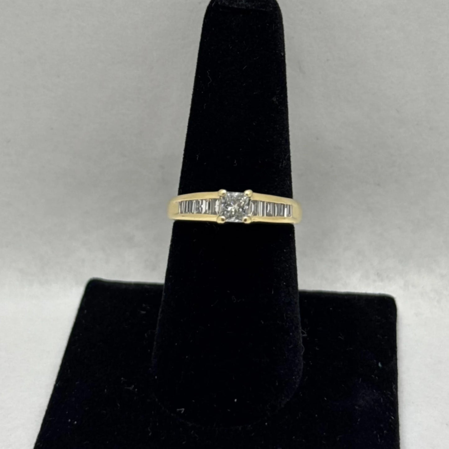 14k Diamond Engagement Ring