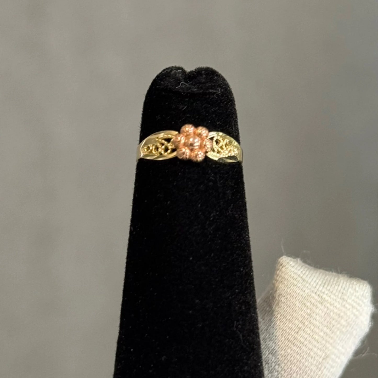 10k Two Tone four leaf Clover Ring